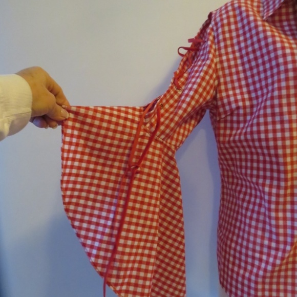 MEBOUTIQUE RED/WHITE CHECK TOP, TIE/FLARE SLEEVE-M - Picture 3 of 8